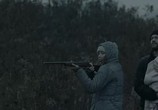 Фильм Тут одна / Here Alone (2016) - cцена 4