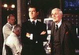 Фильм Джеймс Бонд 007: И целого мира мало / James Bond 007: The World Is Not Enough (2000) - cцена 1