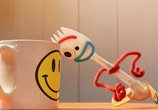 Мультфильм Вилкинс задает вопрос / Forky asks a question (2019) - cцена 6